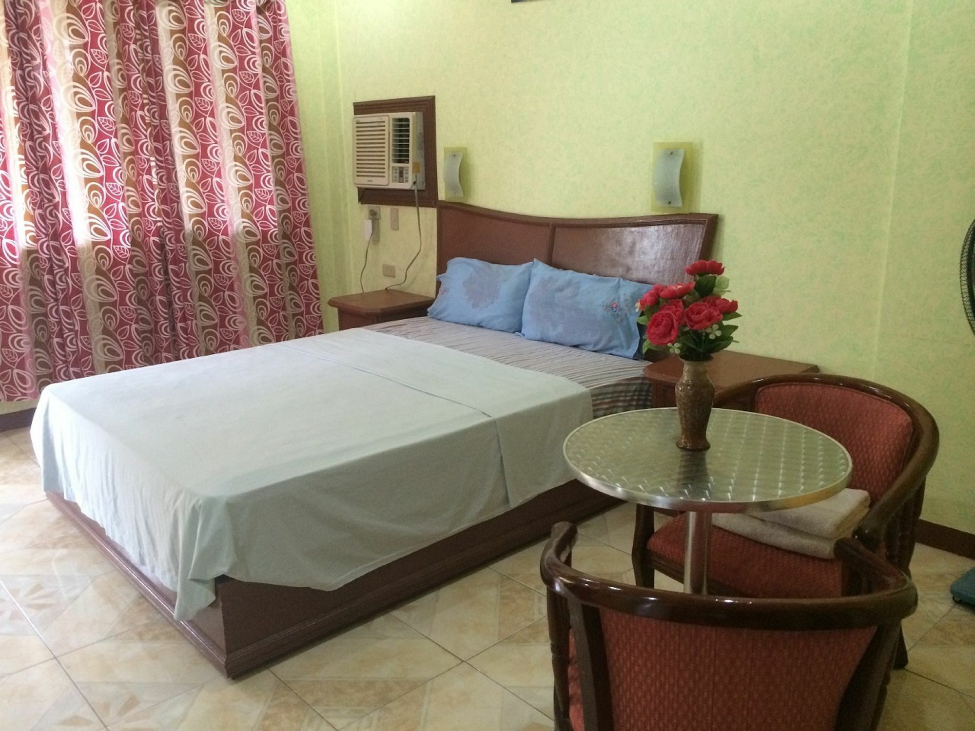 Sunrise Apartelle اولونجابو المظهر الخارجي الصورة
