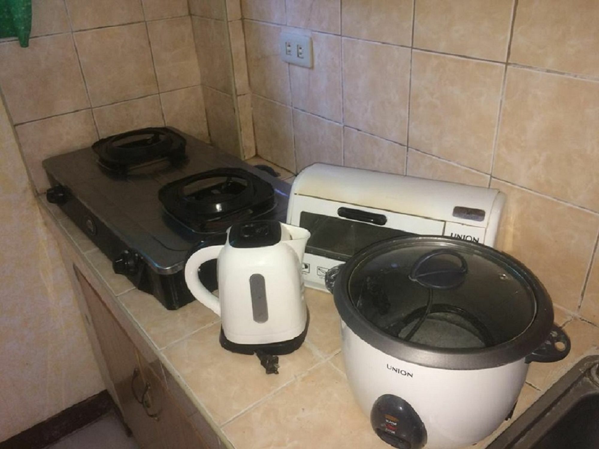 Sunrise Apartelle اولونجابو المظهر الخارجي الصورة